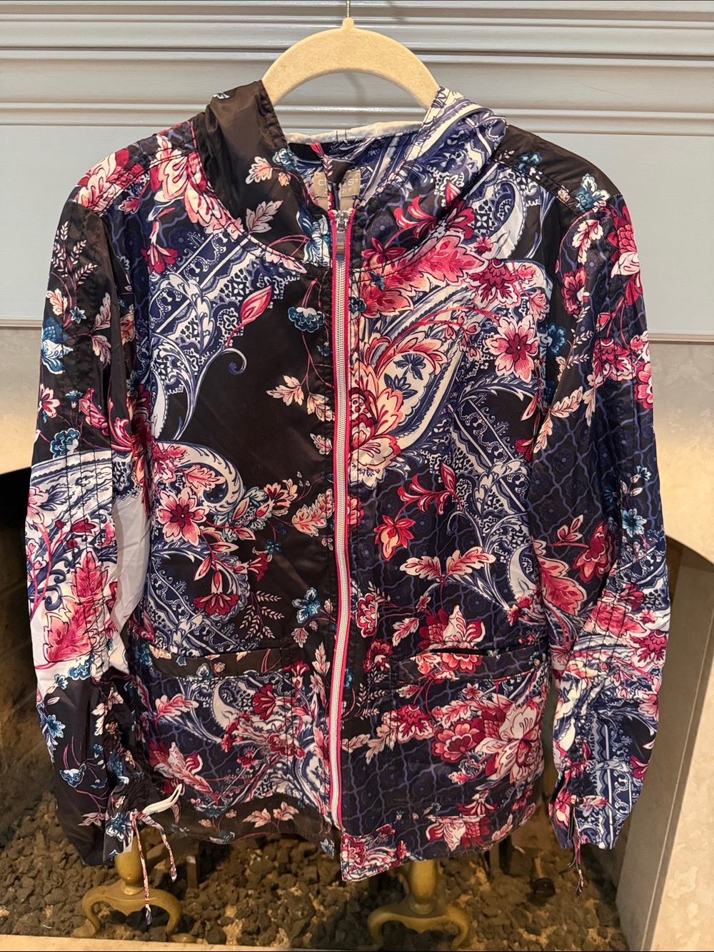 Chico's Zenergy Floral Paisley Hooded Windbreaker Jacket - Navy/Pink size medium